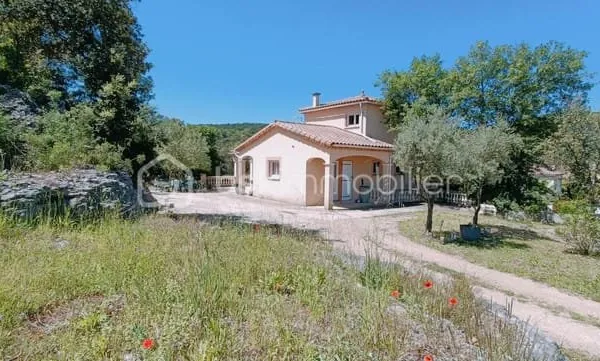 Villa 6 pièces de 175m²
