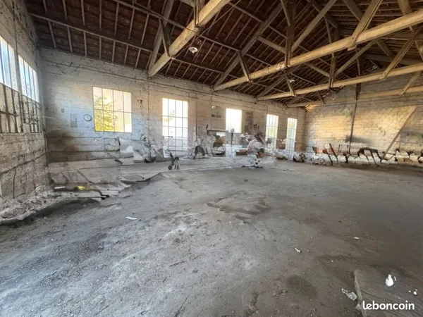 Location Local 200m2 divisable