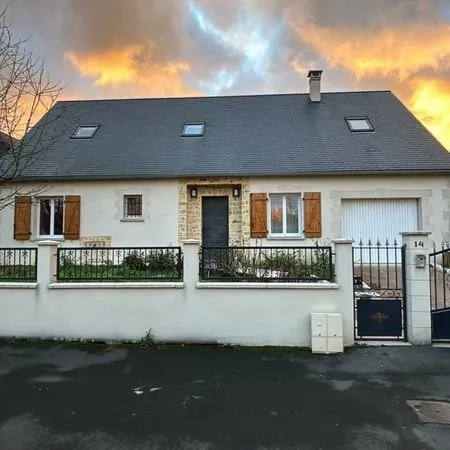 Maison récente 4 pièces - 122 m² - Épigné-sur-Dême