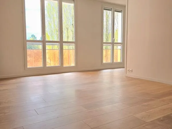 Appartement 68.29m2 RENOVE 2 chambres avec BALCON et GARAGE dans quartier GARE-CENTRE VILLE