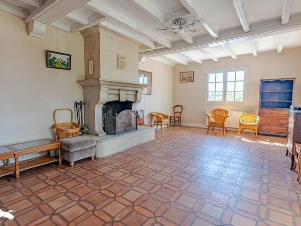 Maison 9 pièces 255 m²