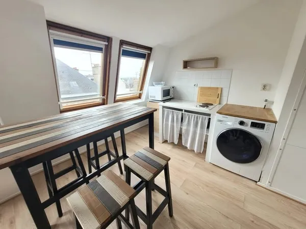 GRAND STUDIO MEUBLÉ AVEC PARKING - HENRIVILLE AMIENS