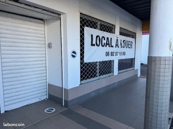 Local commercial à louer - 90 m²