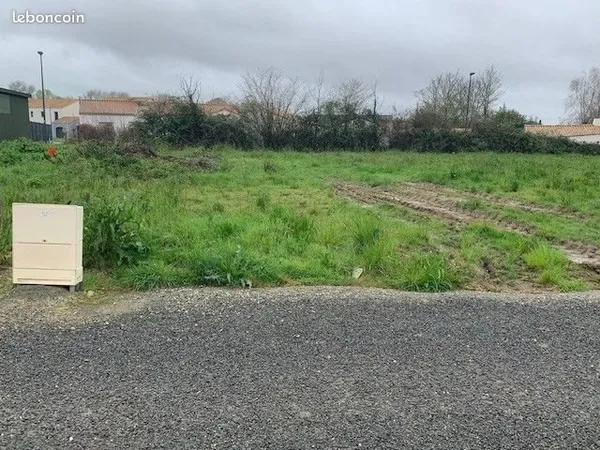 Terrain de 335 m² - Challans