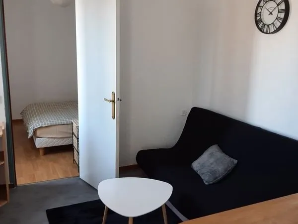 Appartement T2 meublé, idéalement situé à proximité du centre-ville et des grandes écoles