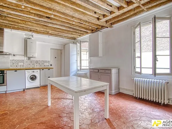 Versailles Saint-Louis Appartement duplex 6 pièces 2ème et dernier étage 102.32 m² au sol