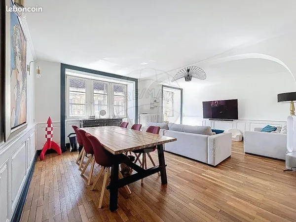Appartement 4 pièces 130 m²