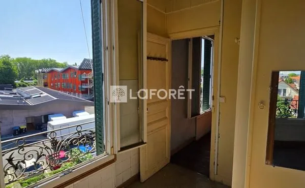 Maison Saint Denis 8 pièce(s) 122 m2
