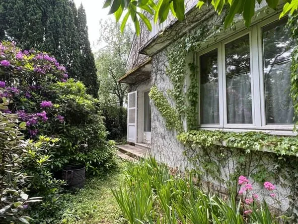 Maison de charme à deux pas du parc de Procé