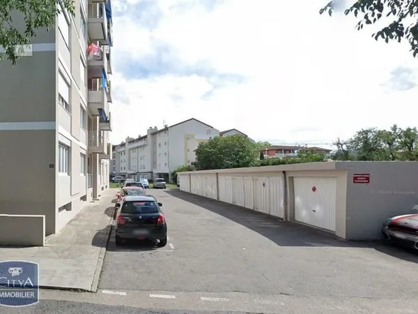 Stationnement Location Annemasse   90€
