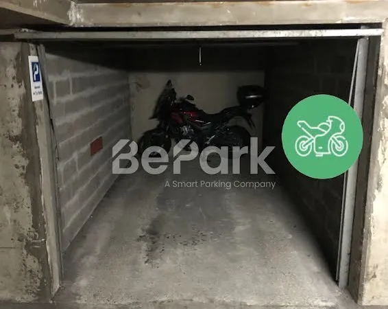 Parking 12 m²