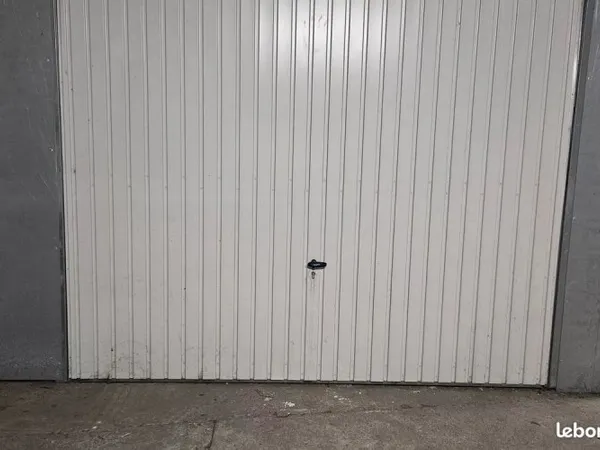 Box -Stationnement à vendre 15 m2