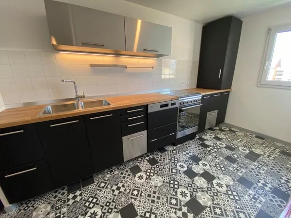 RARE Appartement familiale de 4 chambres en duplex