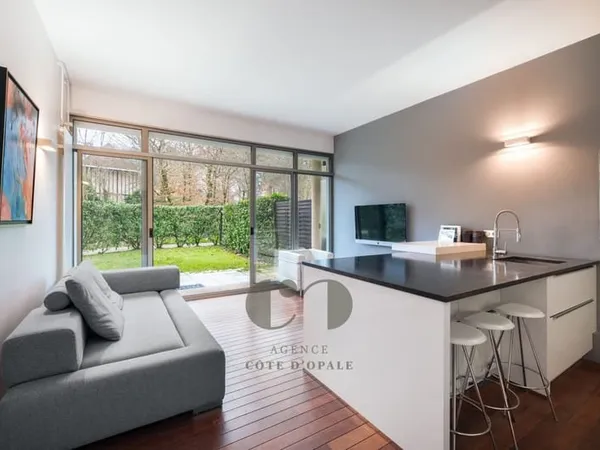 APPARTEMENT EN REZ DE JARDIN