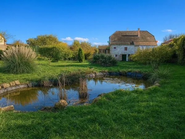Grande maison de campagne 200 m² avec terrain constructible 4515 m²