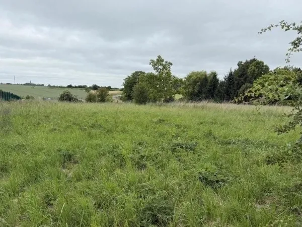 Terrain 2600 m²