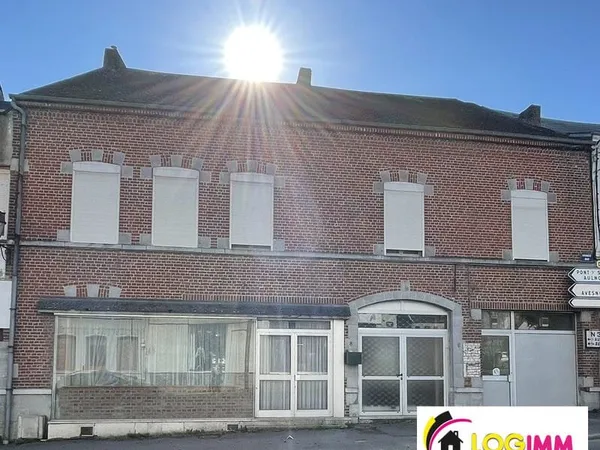 Maison 9 pièces 330 m²
