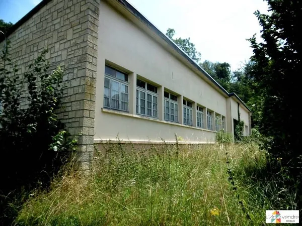 Local d'activité 378 m²