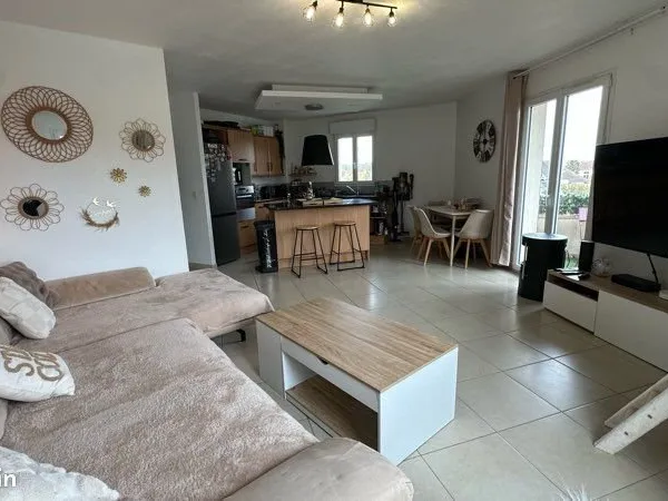 🏡 Superbe 3 pièces lumineux avec balcon, cave et double parking