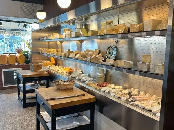 A vendre - Fromagerie de quartier