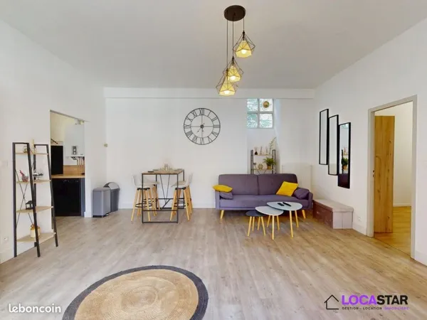 Appartement 4 pièces 14 m²
