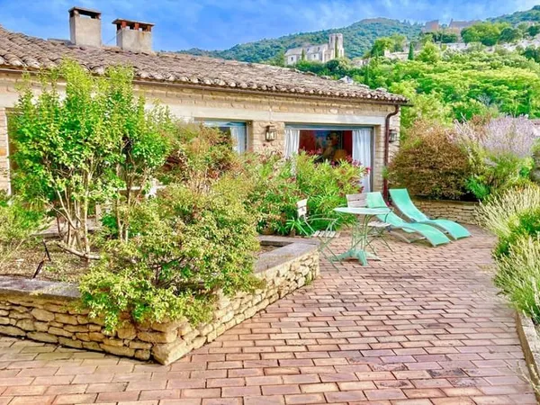 Superbe maison de village 400m2, 5 chambres, vue imprenable, p