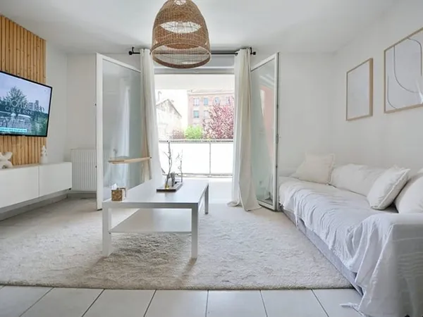 Appartement Venissieux 3 pièce(s) 64 m2