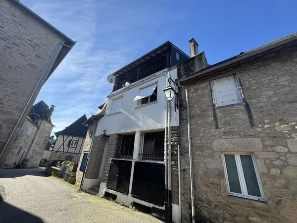 Immeuble à Corrèze en Corrèze