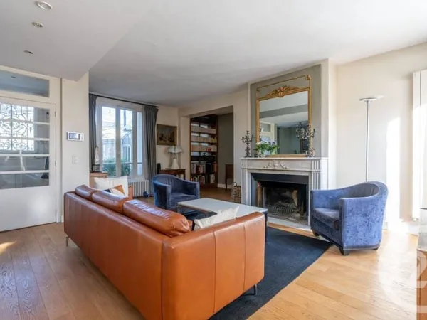 Maison 7 pièces 140 m²