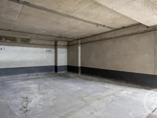 Parking 15 m²