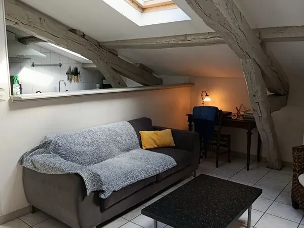 Appartement sécurisé. 2 pièces 45 m2