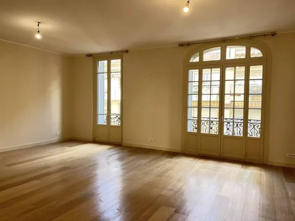 Appartement 3 pièces 93 m²