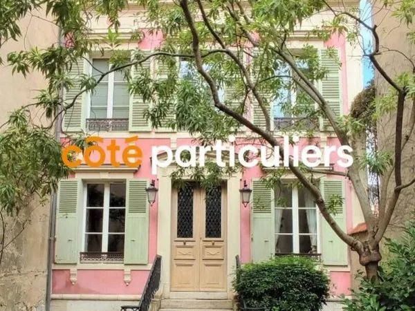 Maison 10 pièces 236 m²