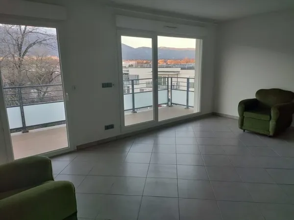 T4 88 m² dernier étage + balcon + double garage