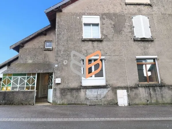 Appartement à conforter proche de la frontière