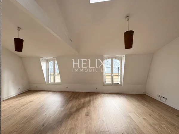 Bel appartement en duplex 141 M² à Saint-Germain-en-Laye, proche du RER A