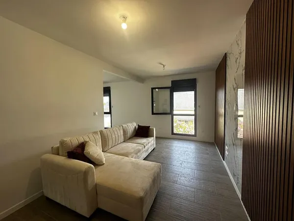 Maison 1 pièce 64 m²