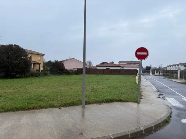 Terrain 410 m²
