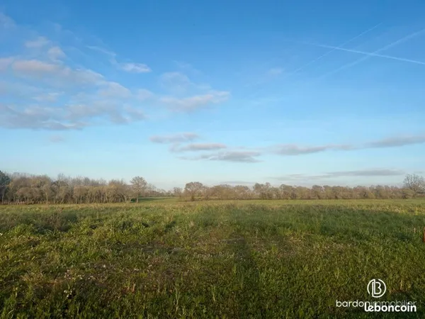 Terrain 595 m² FALLERON