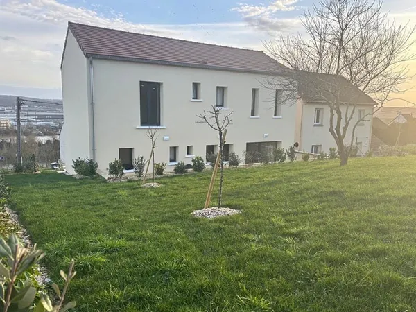 Maison Juziers 8 pièce(s) 195 m2