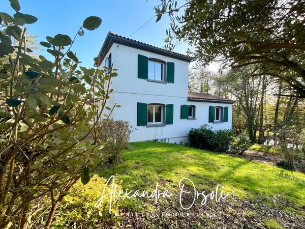 Maison 9 pièces 264 m²