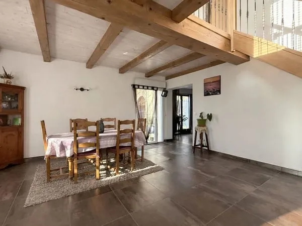 Maison 7 pièces 166 m²