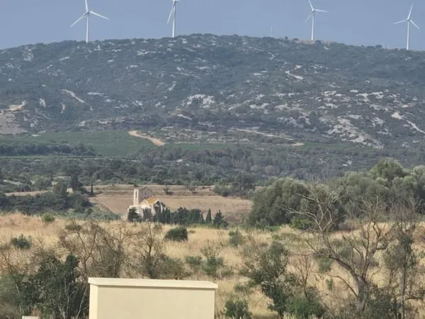 Terrain 758 m²