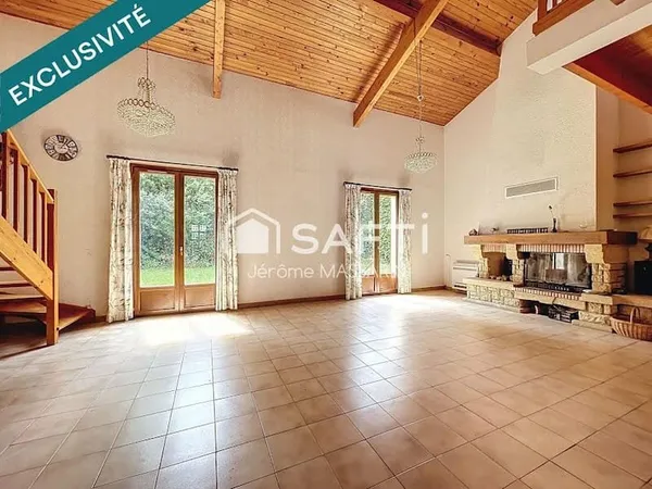 Maison 7 pièces 156 m²