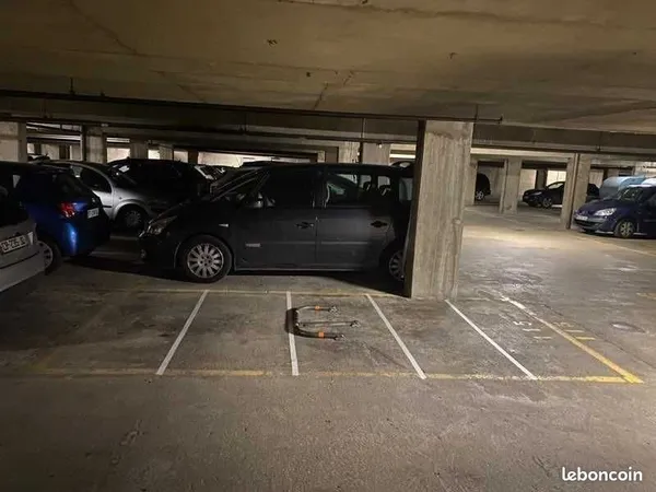 Parking moto sécurisé, 118 avenue Jean Jaurès (Paris 19e, 75019)