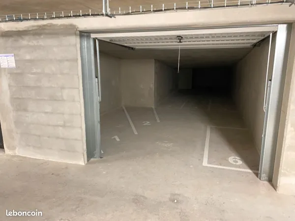 🏍️ Box sécurisé pour moto/scooter/vélo avec emplacement individuel- GAILLARD (Rue de Genève) 🔐