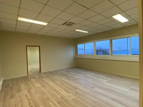 Bureaux 212 m²