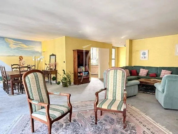 Appartement 4 pièces 140 m²