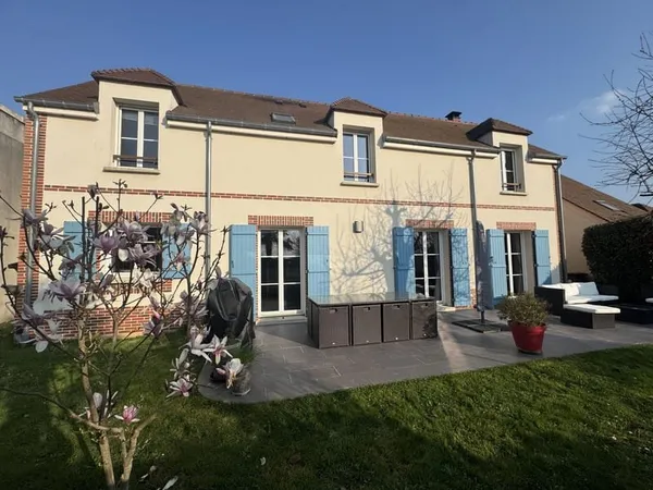 MAISON FAMILIALE RÉCENTE 7 PIÈCES