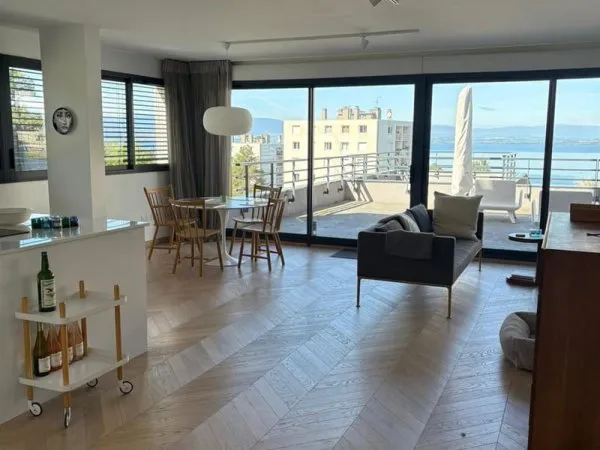Bel appartement de 2 chambres avec vue lac proche centre-ville